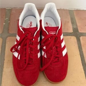 adidas Red Suede Gazelle - barely worn size 7.5 men’s